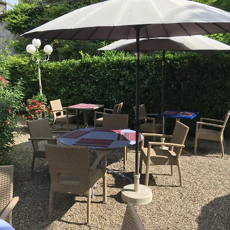 La Roseraie Biebler Hotel