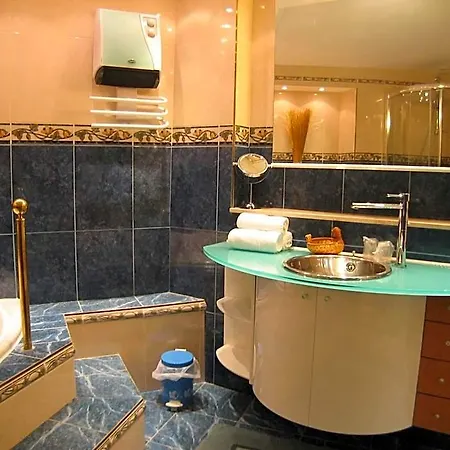 La Roseraie Biebler Hotel 3*