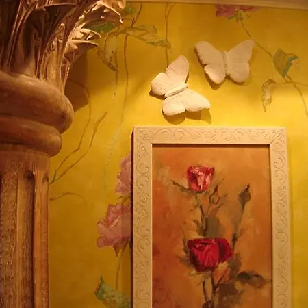 La Roseraie Biebler Hotel