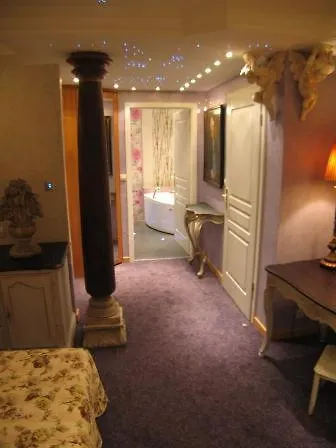 La Roseraie Biebler Hotel